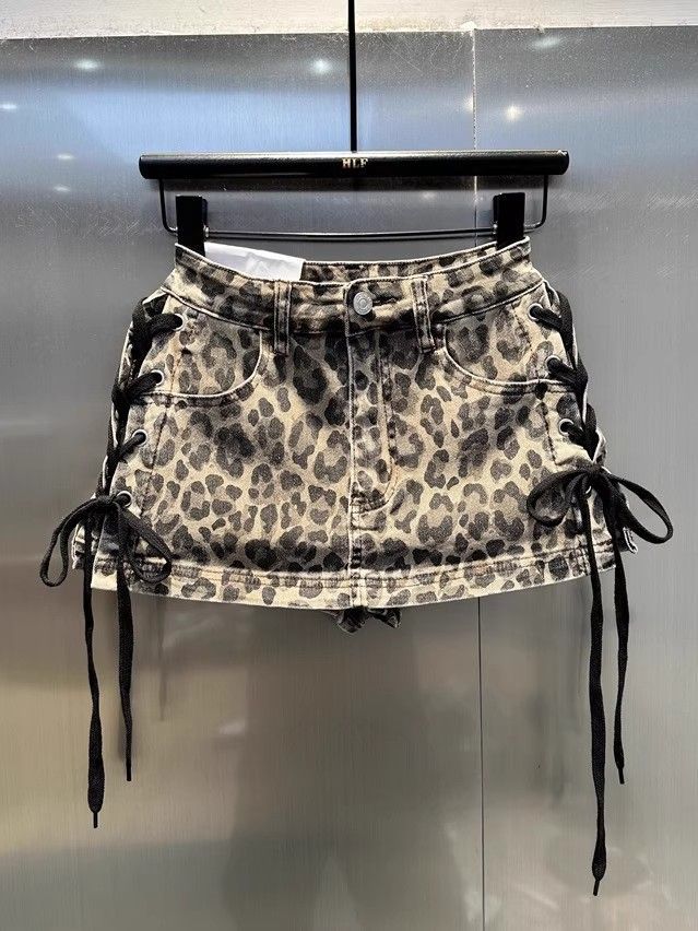 Street Fashion Online - Gonna a vita alta con stampa
