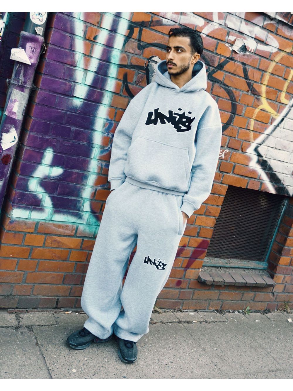 Completo unisex in stile retrò - Street Fashion Us recensione e prezzo