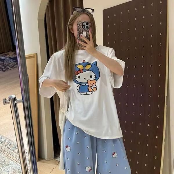 T-shirt stampata Hello Kitty a - Street Fashion Us recensione e prezzo