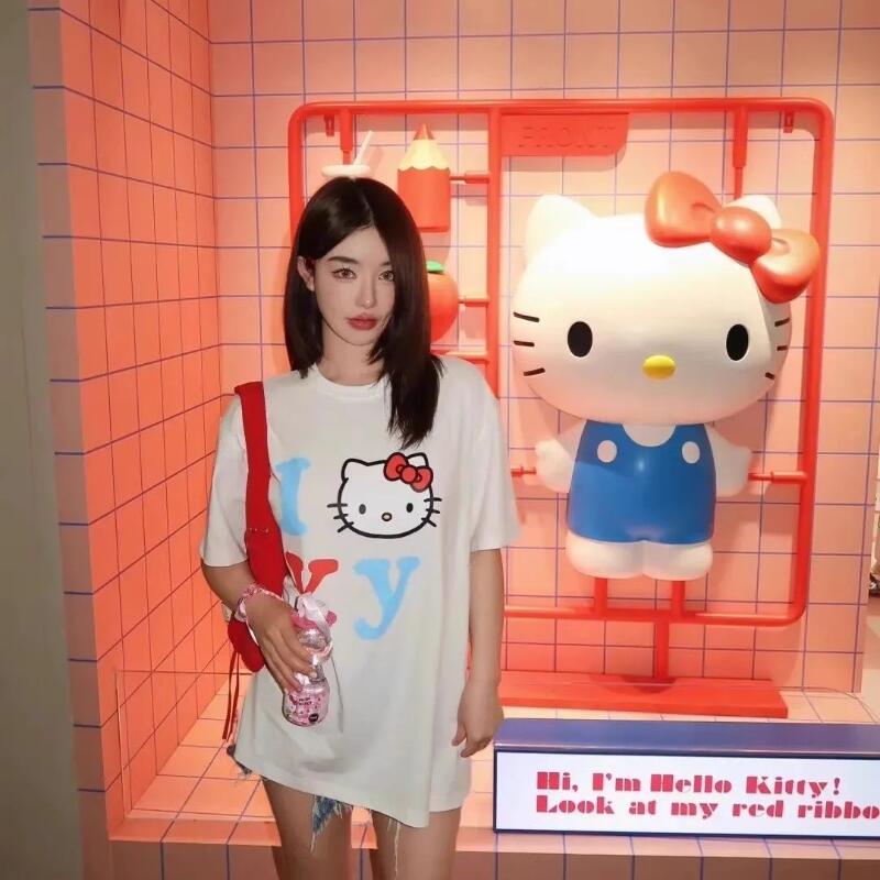 T-Shirt Unisex Sanrio a Manich - Street Fashion Us recensione e prezzo
