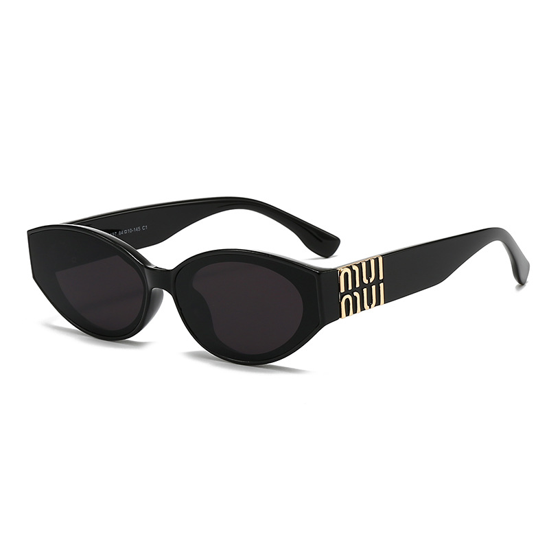 Occhiali da sole ovali con let - Street Fashion Online recensione e prezzo