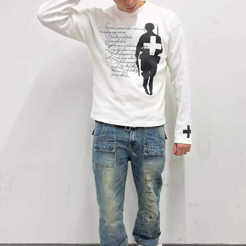 T-shirt girocollo con stampa v - Street Fashion Us recensione e prezzo